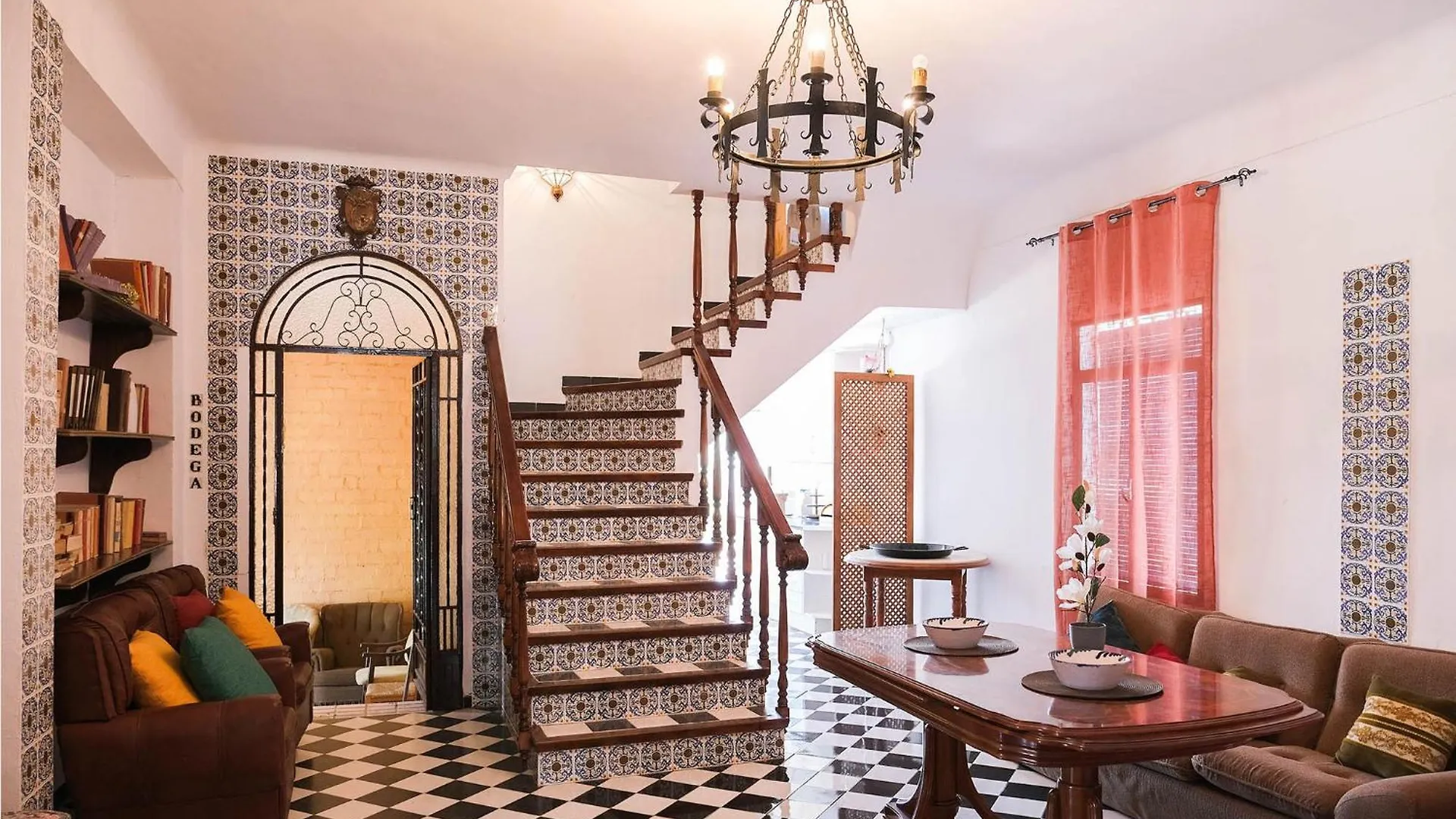 Cozy Home In Puente Genil Holiday home